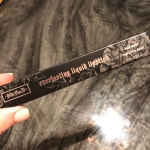 KAT VON D LIQUID LIPSTICK - LOLITA